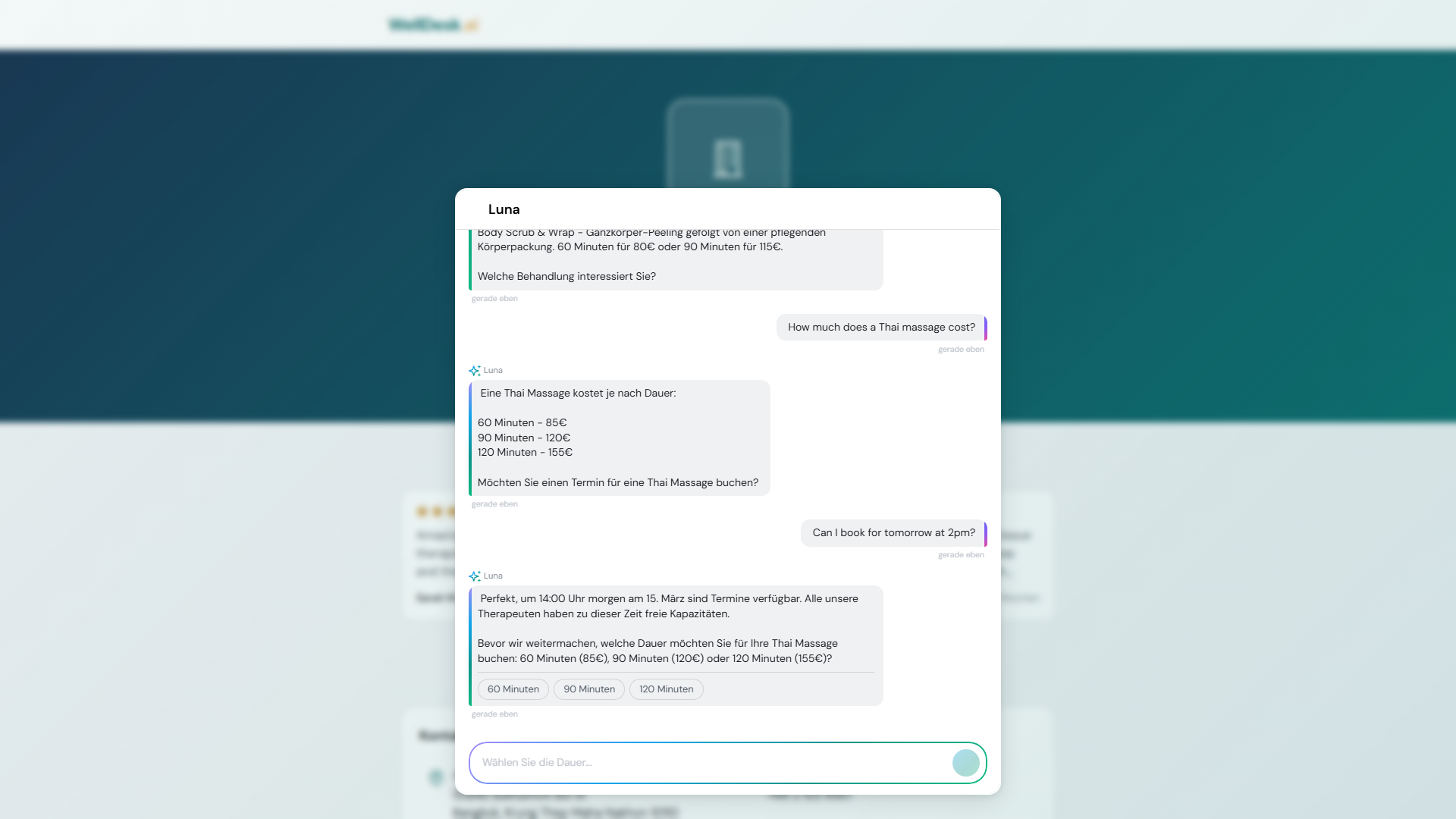 KI-Chat-Widget in der unteren rechten Ecke der öffentlichen Buchungsseite